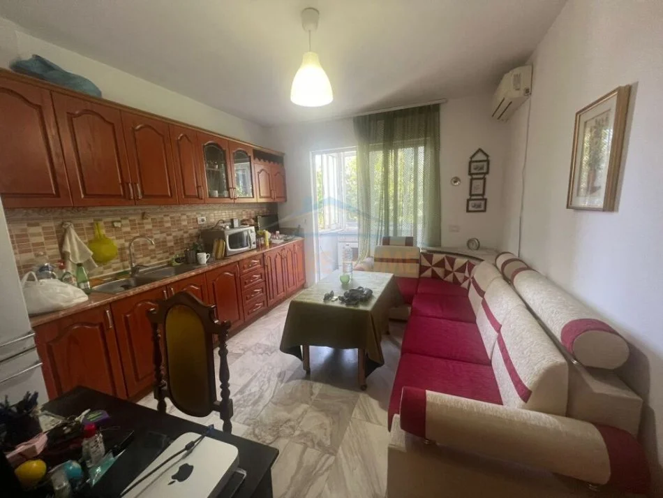 Tirane, shitet apartament 2+1 Kati 5, 74 m² 185.000 € (Qendër)