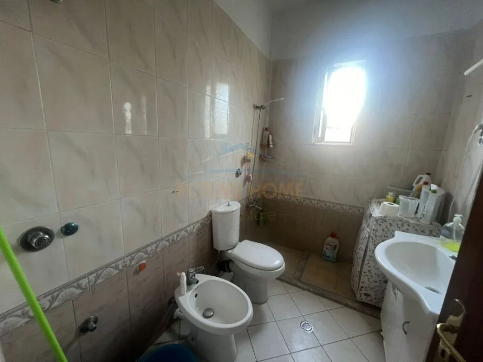 Tirane, shitet apartament 2+1 Kati 5, 74 m² 185.000 € (Qendër)