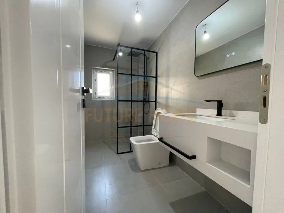 Tirane, shitet apartament 2+1 Kati 3, 61 m² 145.000 € (Mine Peza)