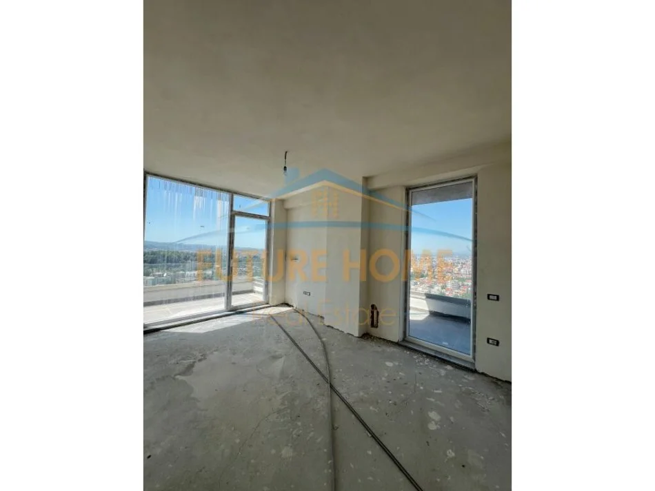 Tirane, shitet apartament 2+1+Ballkon+ post parkimi Kati 5, 137 m² 250.000 € (SAUK)