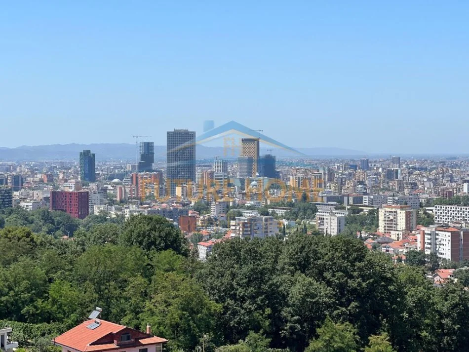 Tirane, shitet apartament Kati 5, 137 m² 250.000 € (Sauk , prane restorant Xibraku)