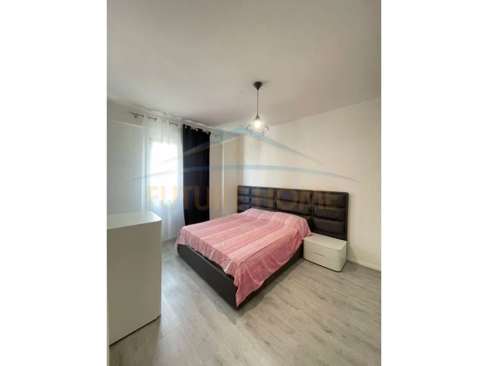 Tirane, jepet me qera apartament 1+1+Ballkon Kati 5, 60 m² 550 € (Jordan Misja)