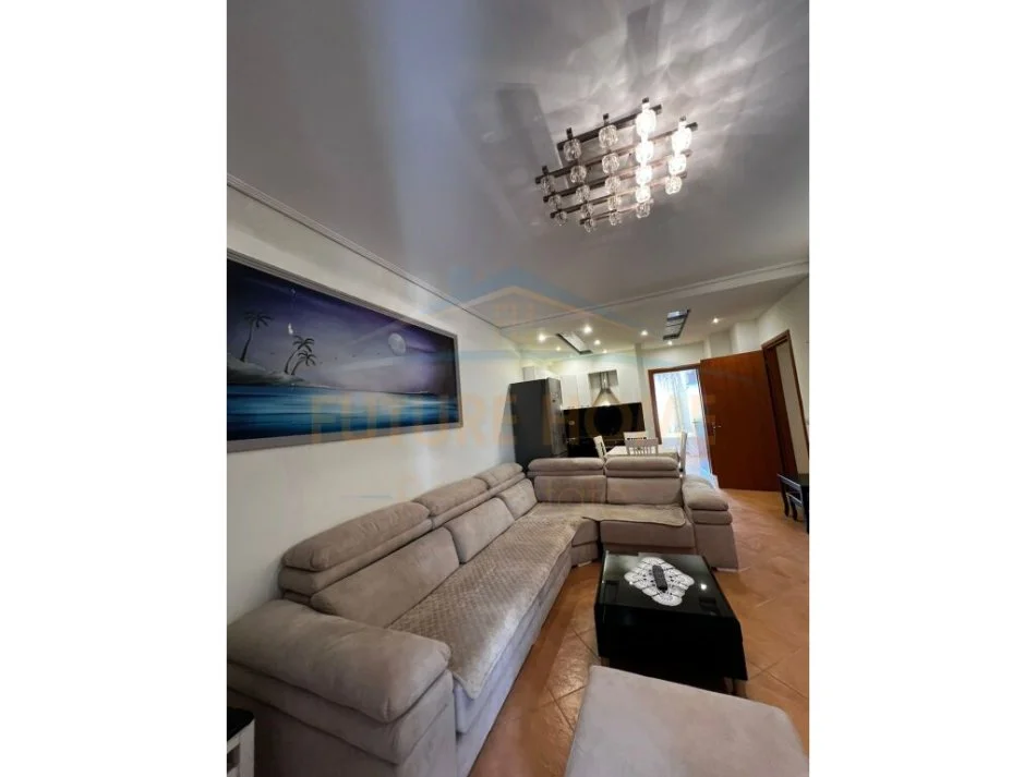 Tirane, jepet me qera apartament 2+1 Kati 4, 107 m² 450 € (Shefqet Kuka)