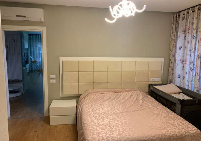 Tirane, jepet me qera apartament 2+1 Kati 5, 113 m² 800 € (21 Dhjetori)