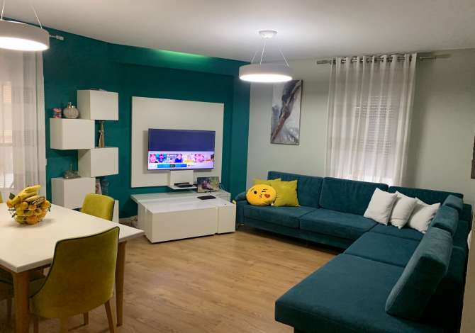 Tirane, jepet me qera apartament 2+1 Kati 5, 113 m² 800 € (21 Dhjetori)