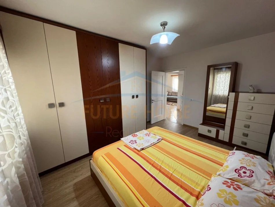 Tirane, shitet apartament 2+1 Kati 4, 73 m² 115.000 € (Xhanfize Keko)