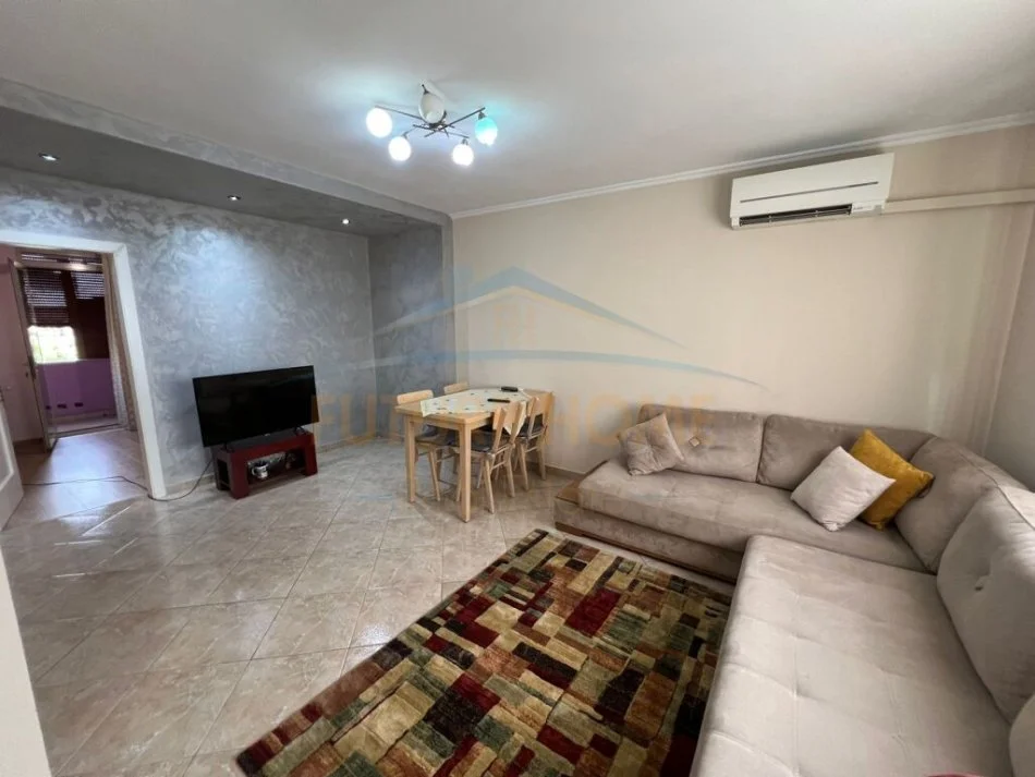 Tirane, shitet apartament 2+1 Kati 4, 73 m² 115.000 € (Xhanfize Keko)