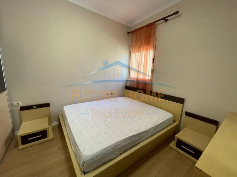 Tirane, jepet me qera apartament 1+1 Kati 5, 49 m² 400 € (FUSHA E AVIACIONIT)