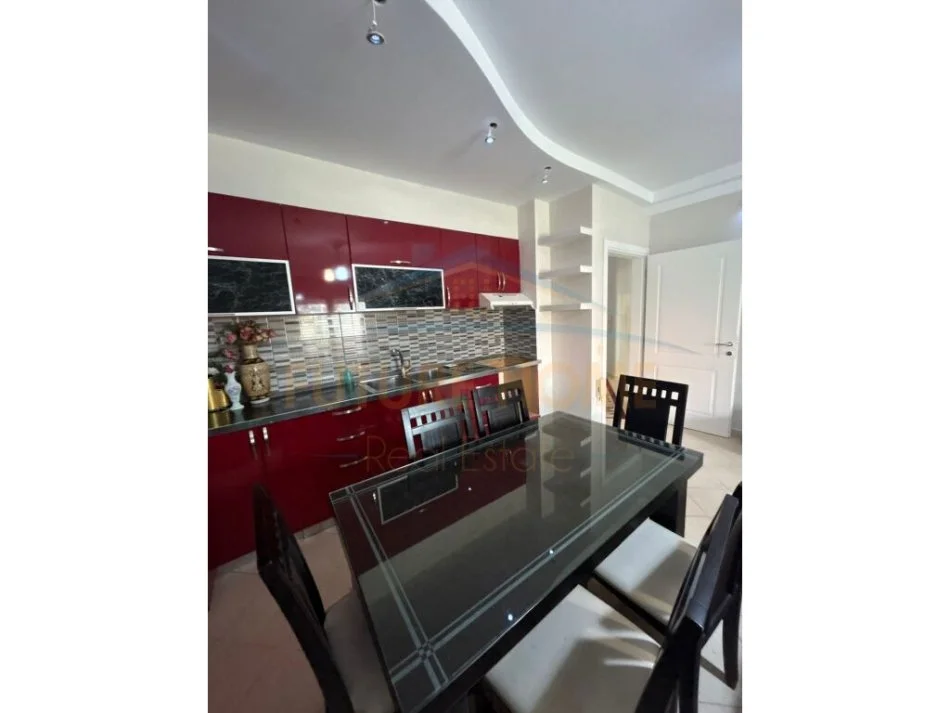 Tirane, shes apartament 2+1 Kati 1, 108 m² 145.000 € (Ali Demi)