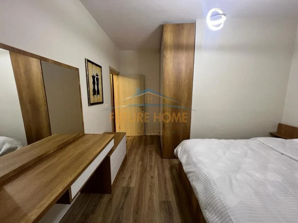 Tirane, shitet apartament 1+1+Ballkon Kati 10, 65 m² 89.000 € (Unaza e Re)