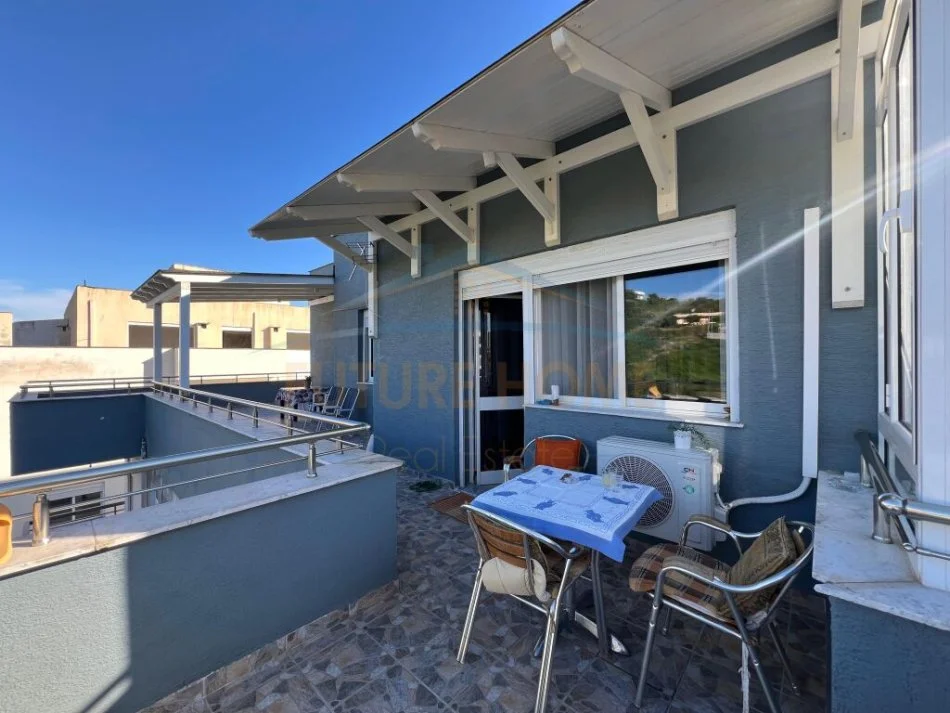 Durres, shitet apartament+verande | Penthouse 2+1+Ballkon Kati 8, 150 m² 120.000 € (shkembi kAVAJES)