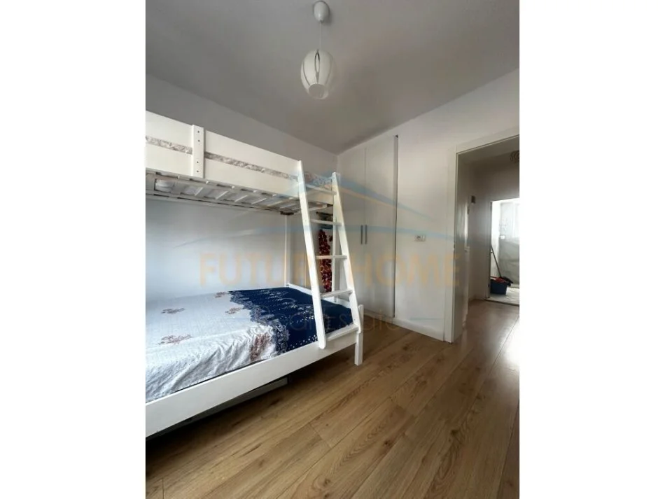 Tirane, shitet apartament 2+1+Aneks+Ballkon Kati 2, 73 m² 160.000 € (mine peza)