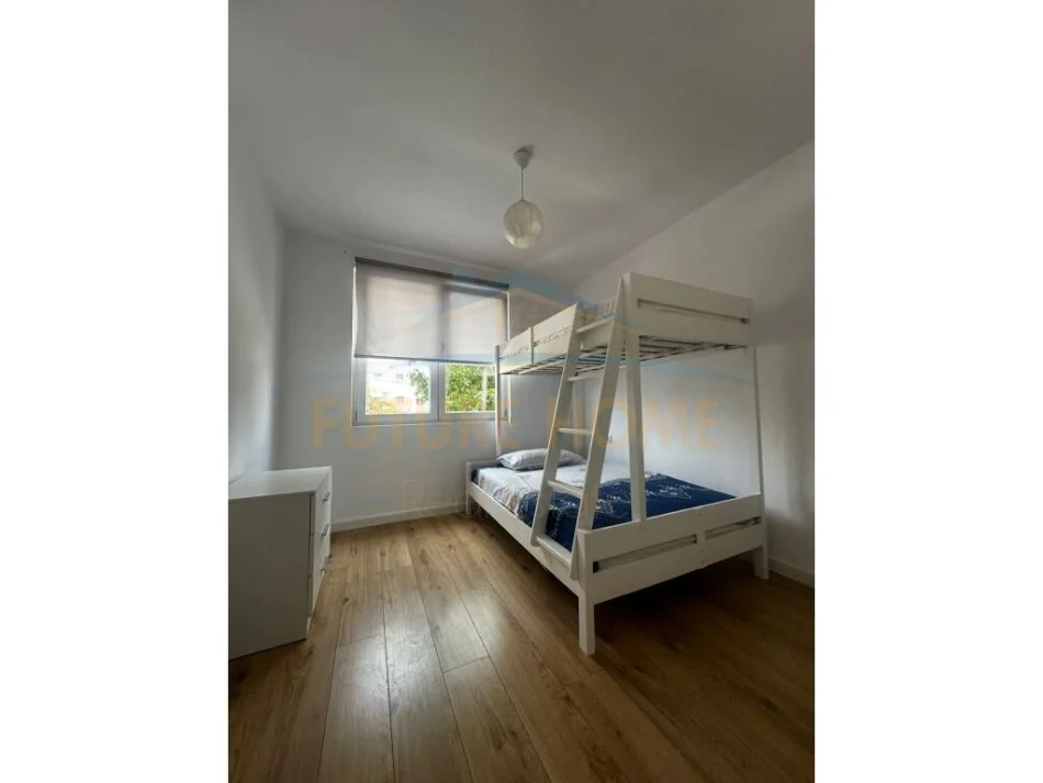 Tirane, shitet apartament 2+1+Aneks+Ballkon Kati 2, 73 m² 160.000 € (mine peza)