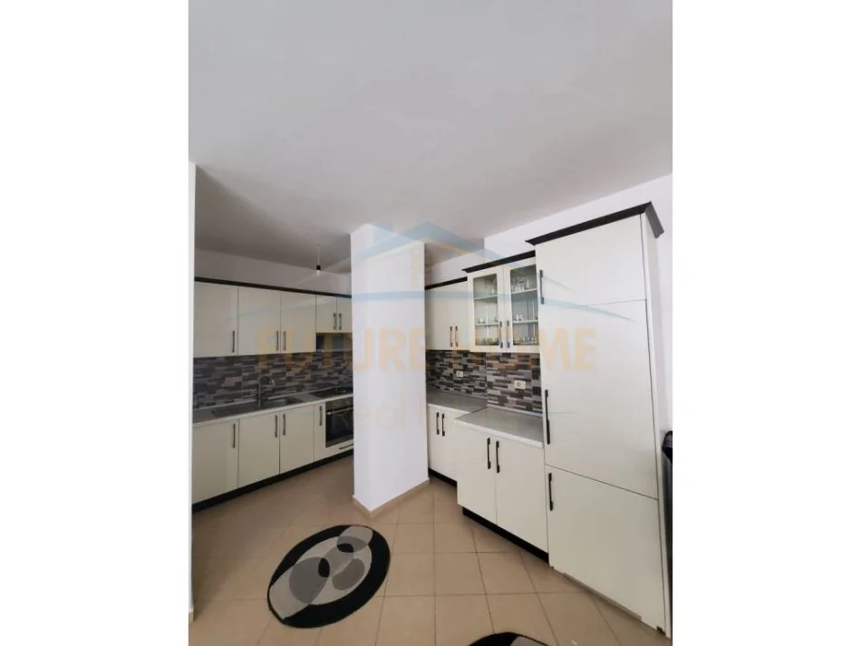 Tirane, jepet me qera apartament 2+1 Kati 6, 79 m² 400 € (Fresk)