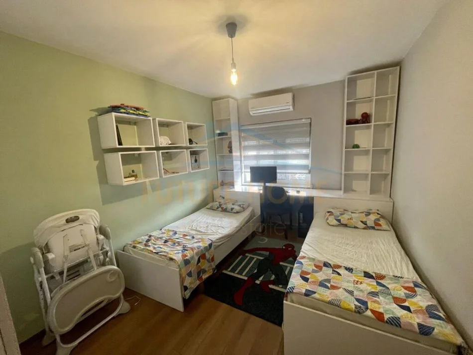 Tirane, shitet apartament 3+1 Kati 5, 103 m² 190.000 € (RRUGA E DURRESIT)