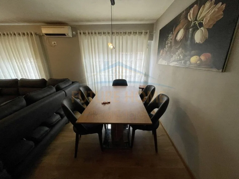 Tirane, shitet apartament 3+1 Kati 5, 103 m² 190.000 € (RRUGA E ELBASANIT)