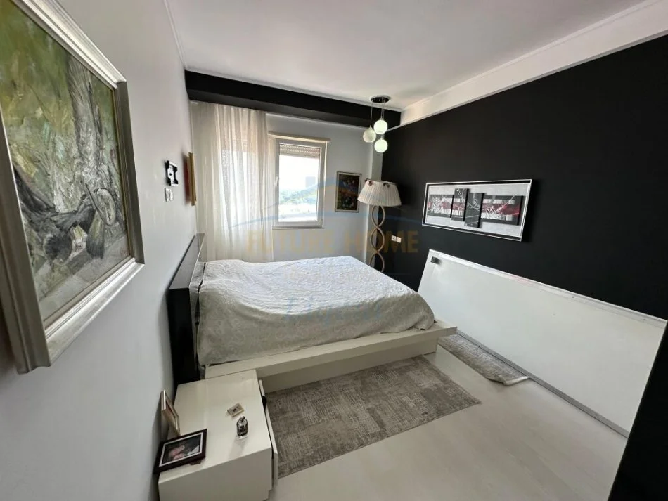 Tirane, shitet apartament 2+1 Kati 3, 90 m² 215.000 € (Liqeni i Thate)