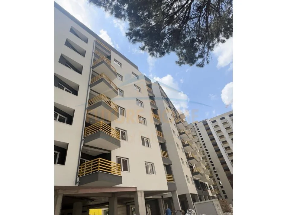 Tirane, shitet apartament Kati 8, 116 m² 168.388 € (RRUGA DRITAN HOXHA)