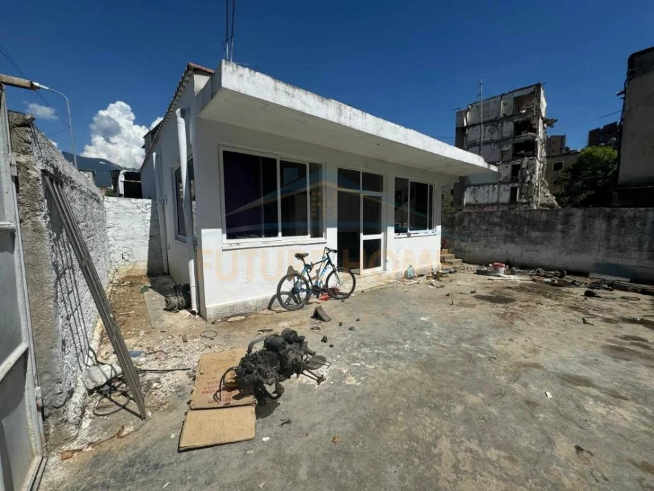 Shitet Godine Biznesi , 370.000 € (VARRI I BAMIT)