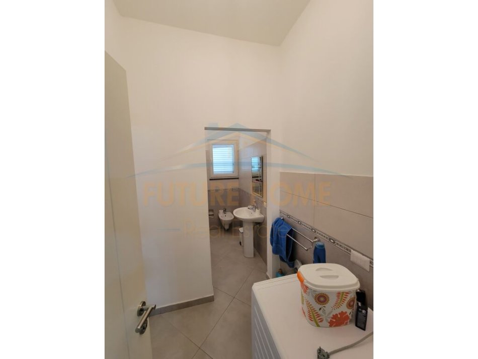 jepet me qera 3 Katshe Kati 3, 302 m² 800 € (Tufine)