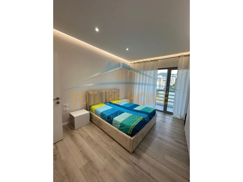Tirane, jepet me qera apartament 1+1 Kati 5, 66 m² 700 € (STADIUMI DINAMO)