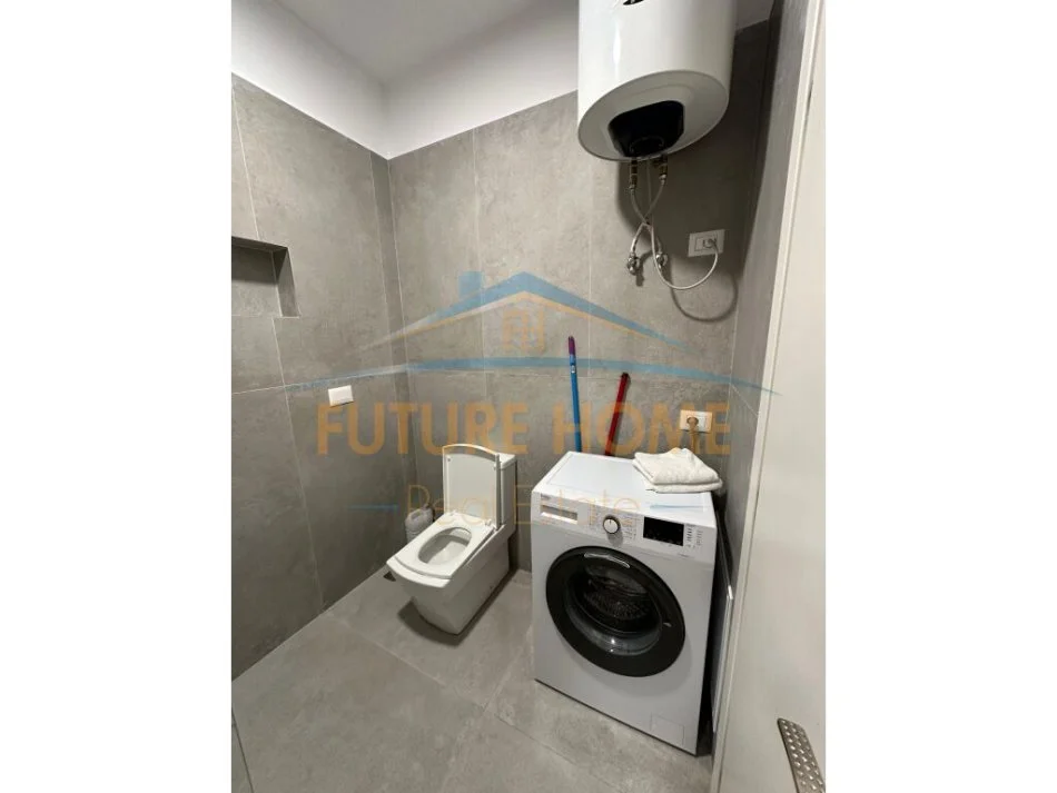 Tirane, jepet me qera apartament 1+1 Kati 5, 66 m² 700 € (STADIUMI DINAMO)