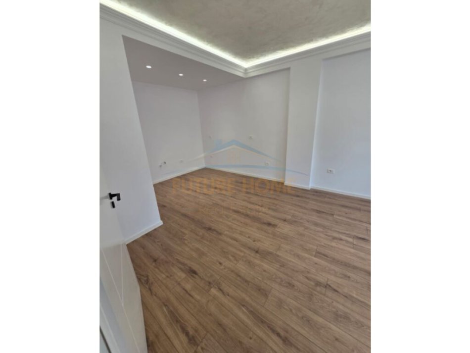 Tirane, jepet me qera apartament 2+1 Kati 2, 100 m² 500 € (Unaza e re , Vila L 2 Unaza e re .Atir TIRANE)