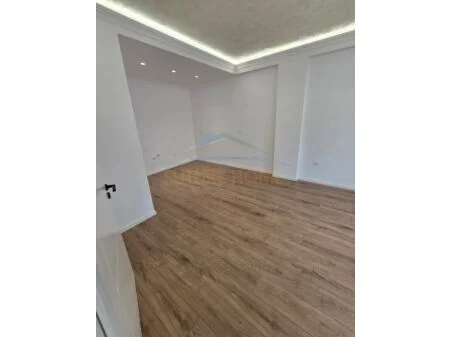 Tirane, shitet apartament 2+1 Kati 7, 85 m² 210.000 € (afer Qendres Kondor, Rruga e Kavajes, Tirane, AREA42371)