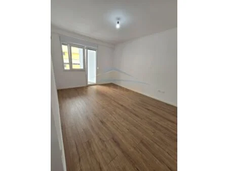 Tirane, shitet apartament 2+1 Kati 7, 85 m² 210.000 € (afer Qendres Kondor, Rruga e Kavajes, Tirane, AREA42371)