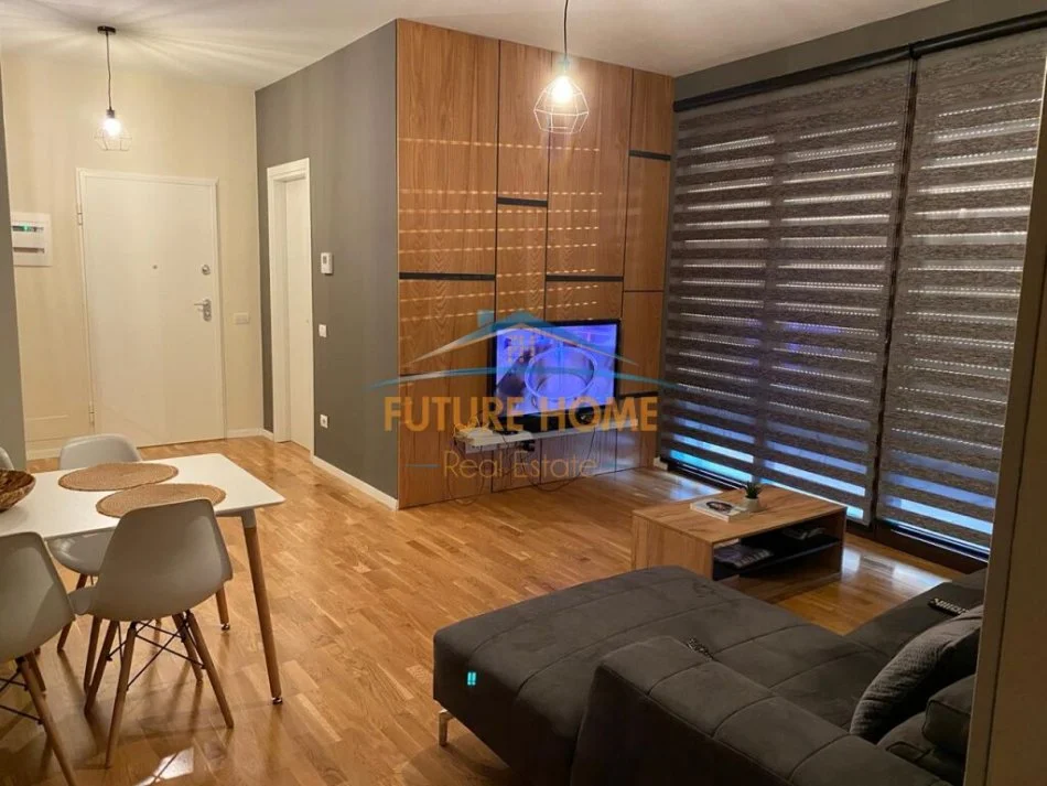 Tirane, jepet me qera apartament 1+1 Kati 6, 67 m² 1.000 € (rruga e barrikadave)