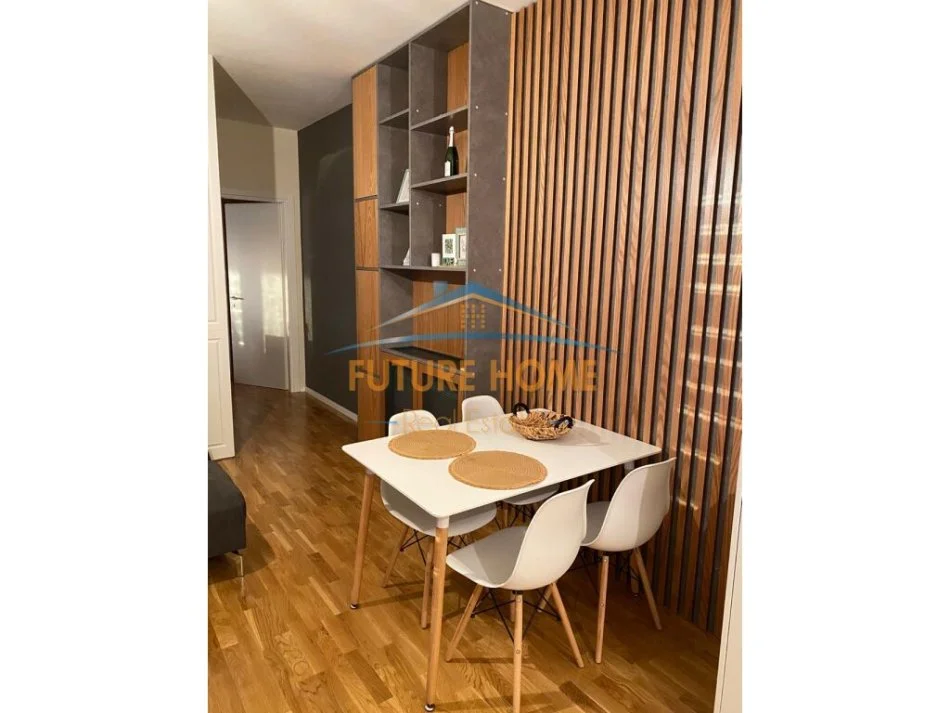 Tirane, jepet me qera apartament 1+1 Kati 6, 67 m² 1.000 € (rruga e barrikadave)