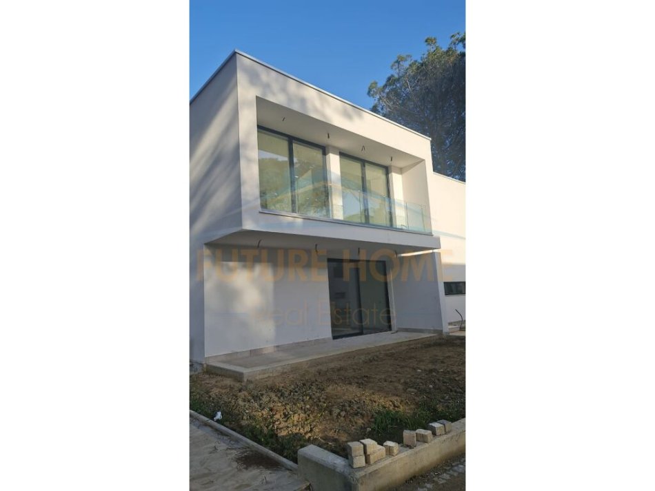 Durres, shitet Vile 2+1 Kati 0, 391 m² 500.000 € (San Pietro,Gjiri I Lalzit)