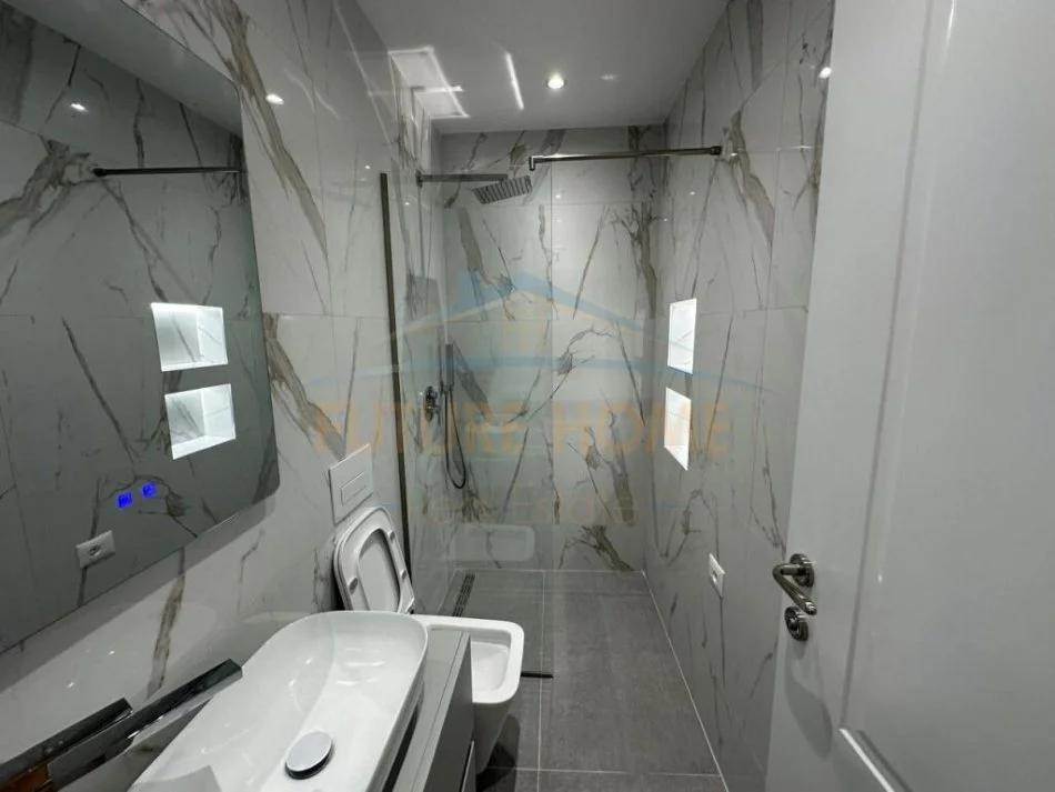 Tirane, jepet me qera apartament 2+1+Aneks Kati 3, 110 m² 1.500 € (Qender)