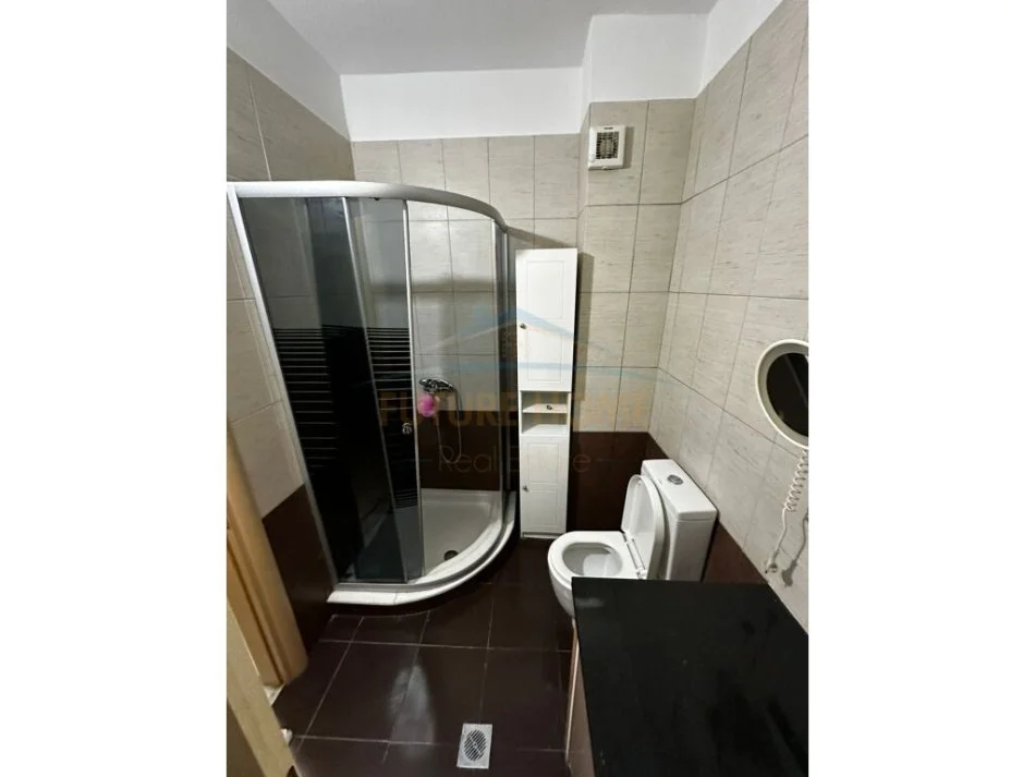Tirane, jap me qera apartament 1+1 Kati 3, 75 m² 450 € (Kodra e Diellit 1)