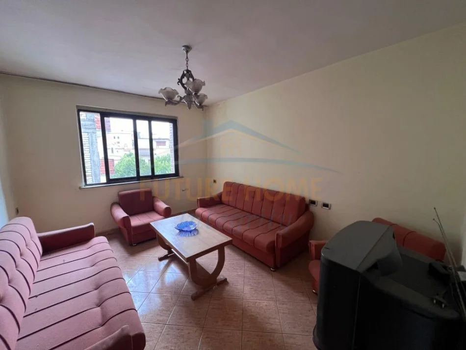 Tirane, shes apartament 2+1 Kati 4, 75 m² 170.000 € (Ali Demi)