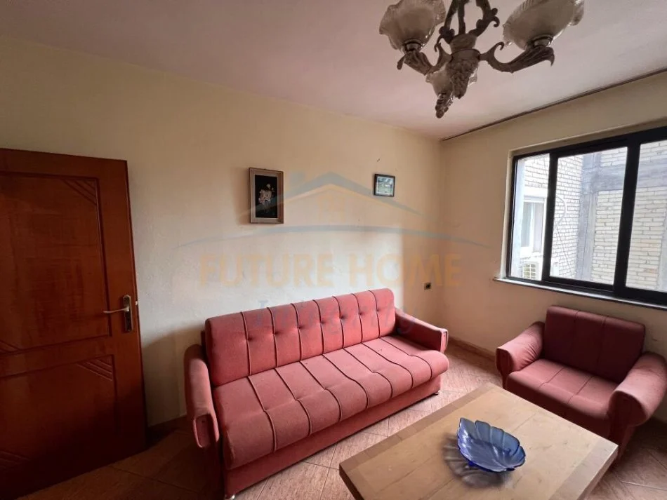 Tirane, shes apartament 2+1 Kati 4, 75 m² 170.000 € (Ali Demi)