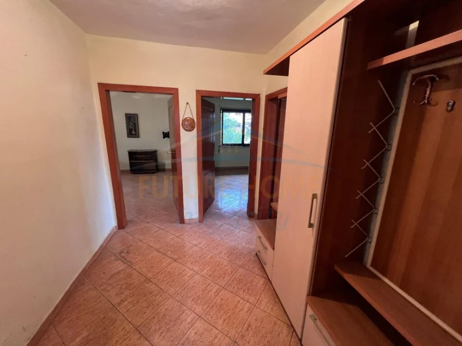 Tirane, shes apartament 2+1 Kati 4, 75 m² 170.000 € (Ali Demi)