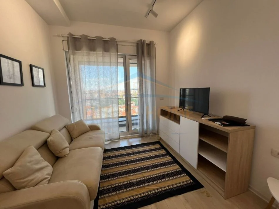 Tirane, shitet garsonier 1+1 Kati 10, 30 m² 78.000 € (21 DHJETORI)