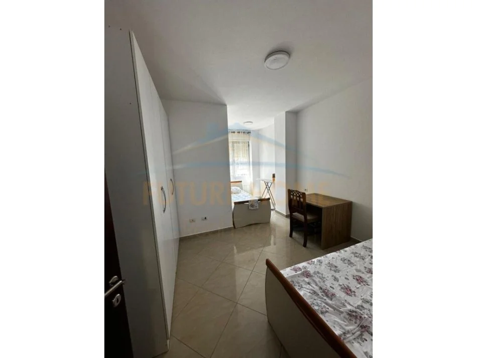 Tirane, jepet me qera 2+1 Kati 4, 117 m² 600 € (Don Bosko)