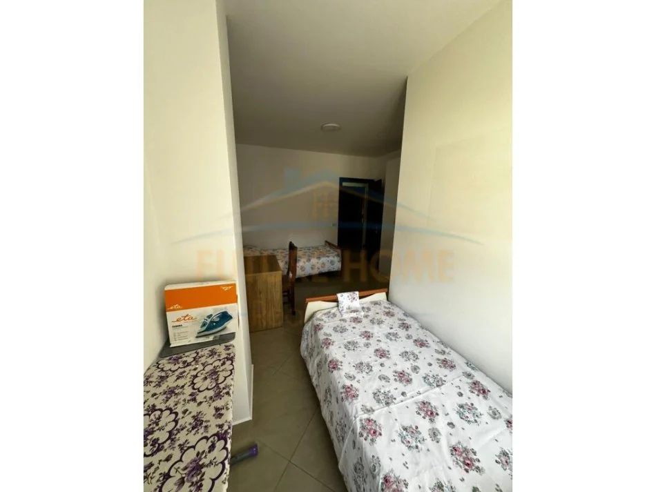 Tirane, jepet me qera apartament 2+1+Ballkon Kati 4, 117 m² 600 € (Don Bosco)