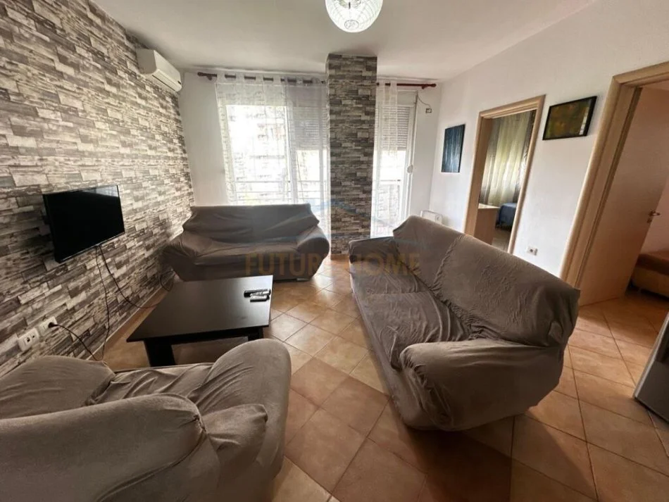 Tirane, jepet me qera apartament 2+1 Kati 2, 81 m² 600 € (Kopshti Bonik)