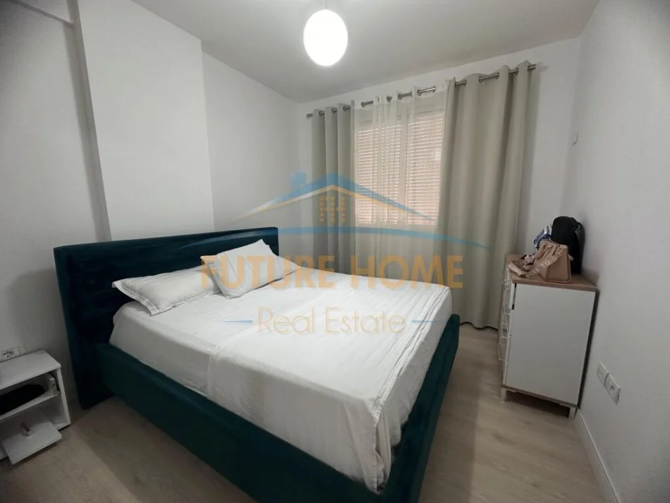 Tirane, jepet me qera apartament 2+1 Kati 3, 59 m² 450 € (Unaza e Re)