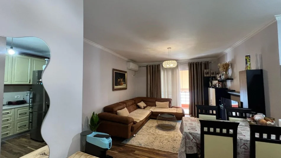 Tirane, shitet apartament 2+1 Kati 6, 97 m² 130.000 € (Yzberisht)