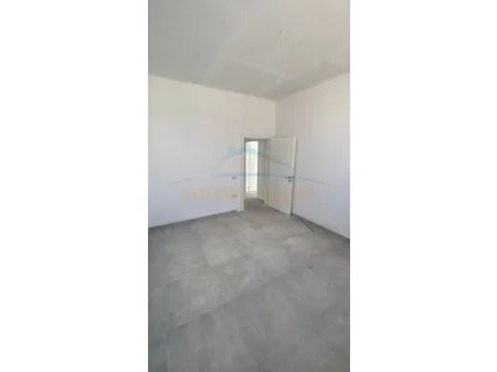 Tirane, shitet apartament 2+1 Kati 6, 85 m² 140.000 € (Shkoze, Tirane, AREA42510)