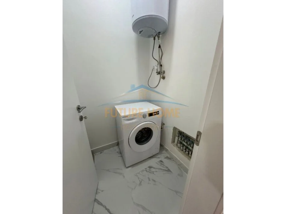 Tirane, jepet me qera 2+1 Kati 3, 80 m² 950 € (Kompleksi Delijorgji)