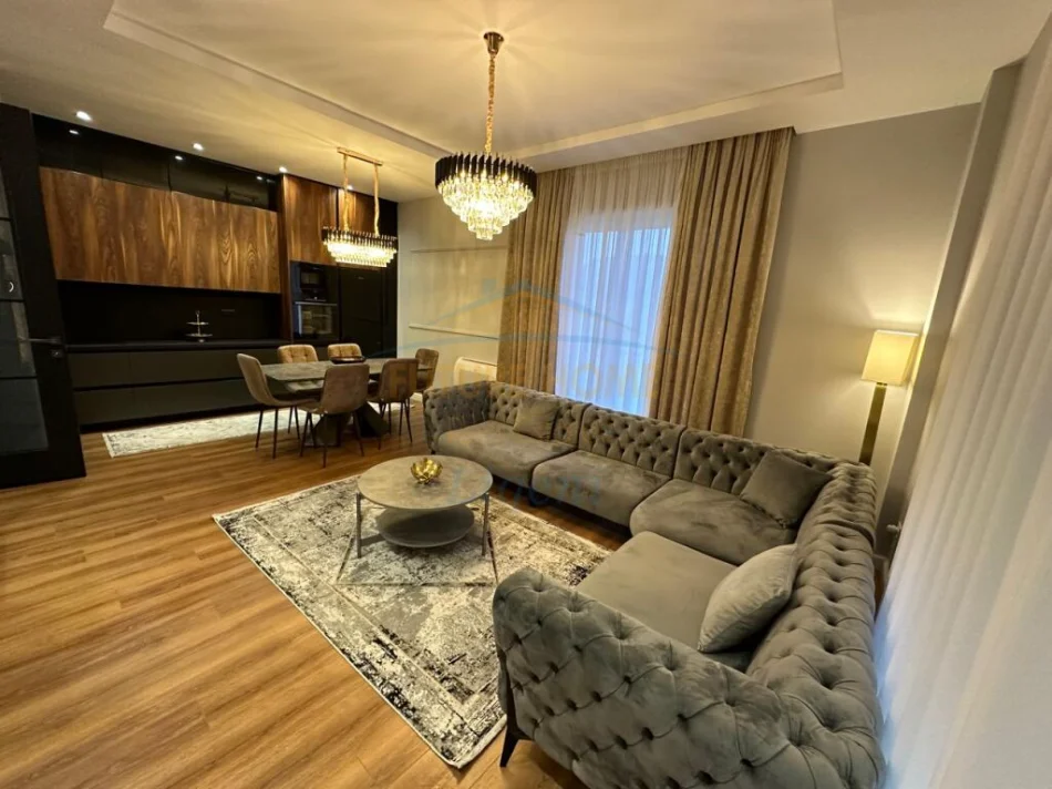 Tirane, jepet me qera apartament 2+1 Kati 3, 106 m² 1.300 € (Secret Garden Residence)