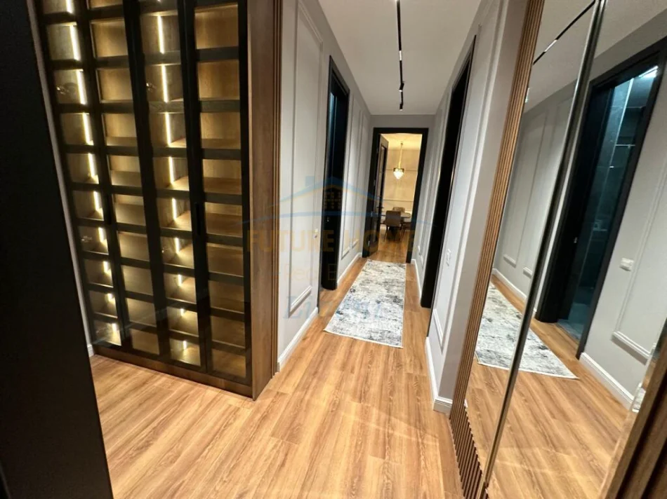 Tirane, jepet me qera apartament 2+1 Kati 3, 106 m² 1.300 € (Secret Garden Residence)