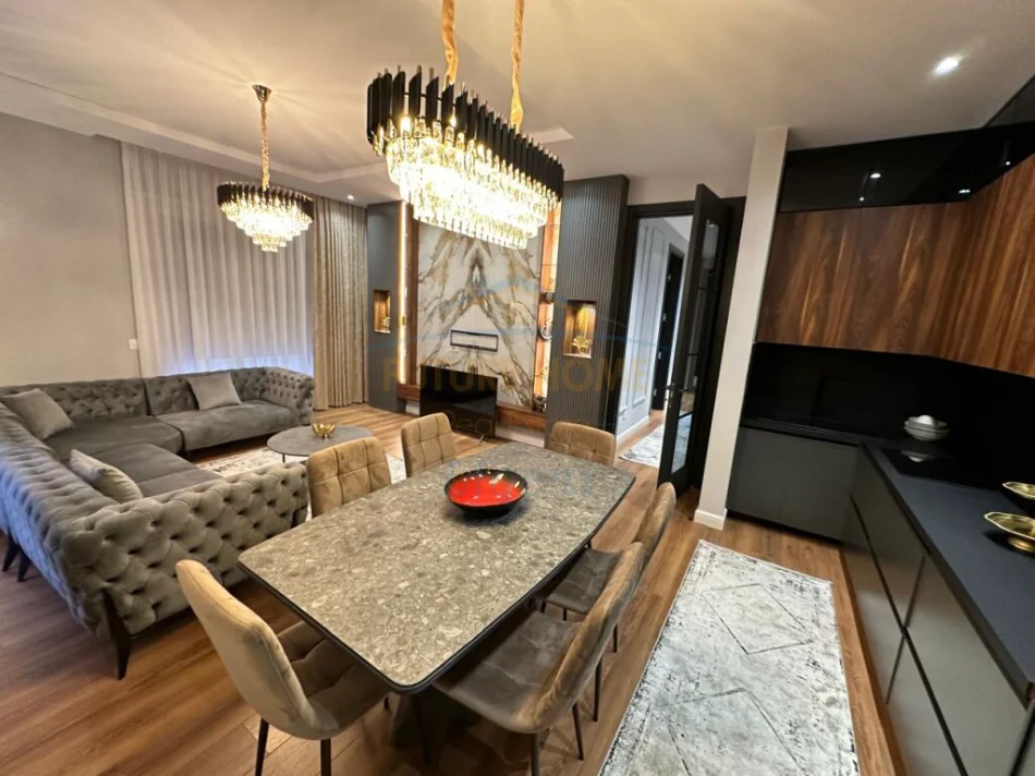 Tirane, jepet me qera apartament 2+1 Kati 3, 106 m² 1.300 € (Secret Garden Residence)