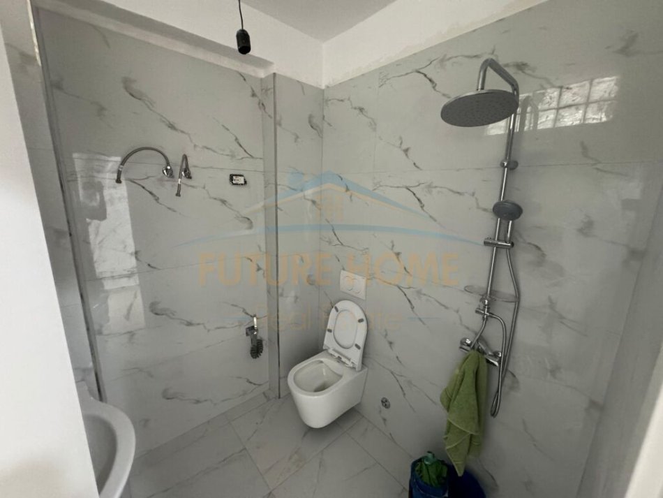 Durres, shitet apartament 2+1+Ballkon Kati 2, 74 m² 118.000 € (GOLEM)