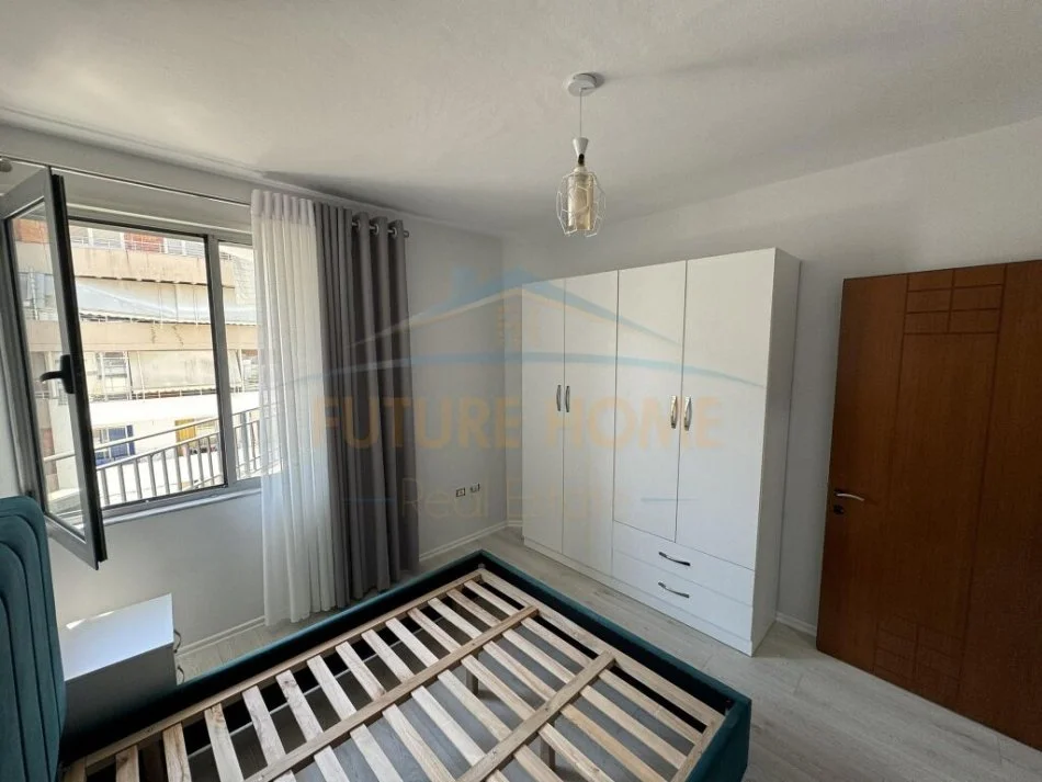 Tirane, shitet apartament 2+1 Kati 7, 84 m² 119.000 € (Unaza e Re)